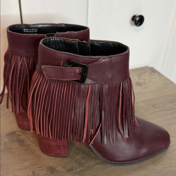 Aldo Thalía Burgundy Fringe Ankle Boots - Boho western - 8 - Picture 8 of 8